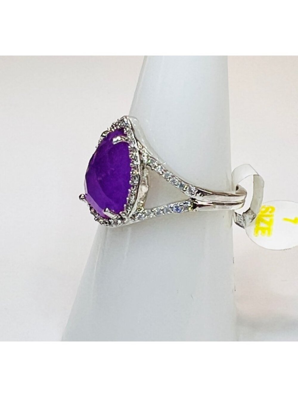 Ring Bomb Party Ring, NWOT size 7 mauve pink color stone, silver color band - Picture 2 of 10